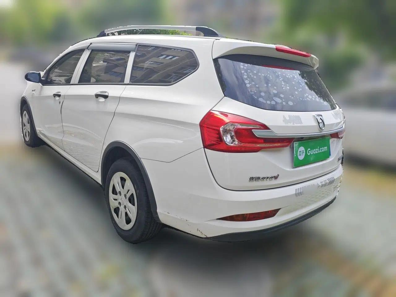 Baojun 310W 2020 1.5L Automatic Enjoyment Version China VI Emission Standard — миниатюра 4