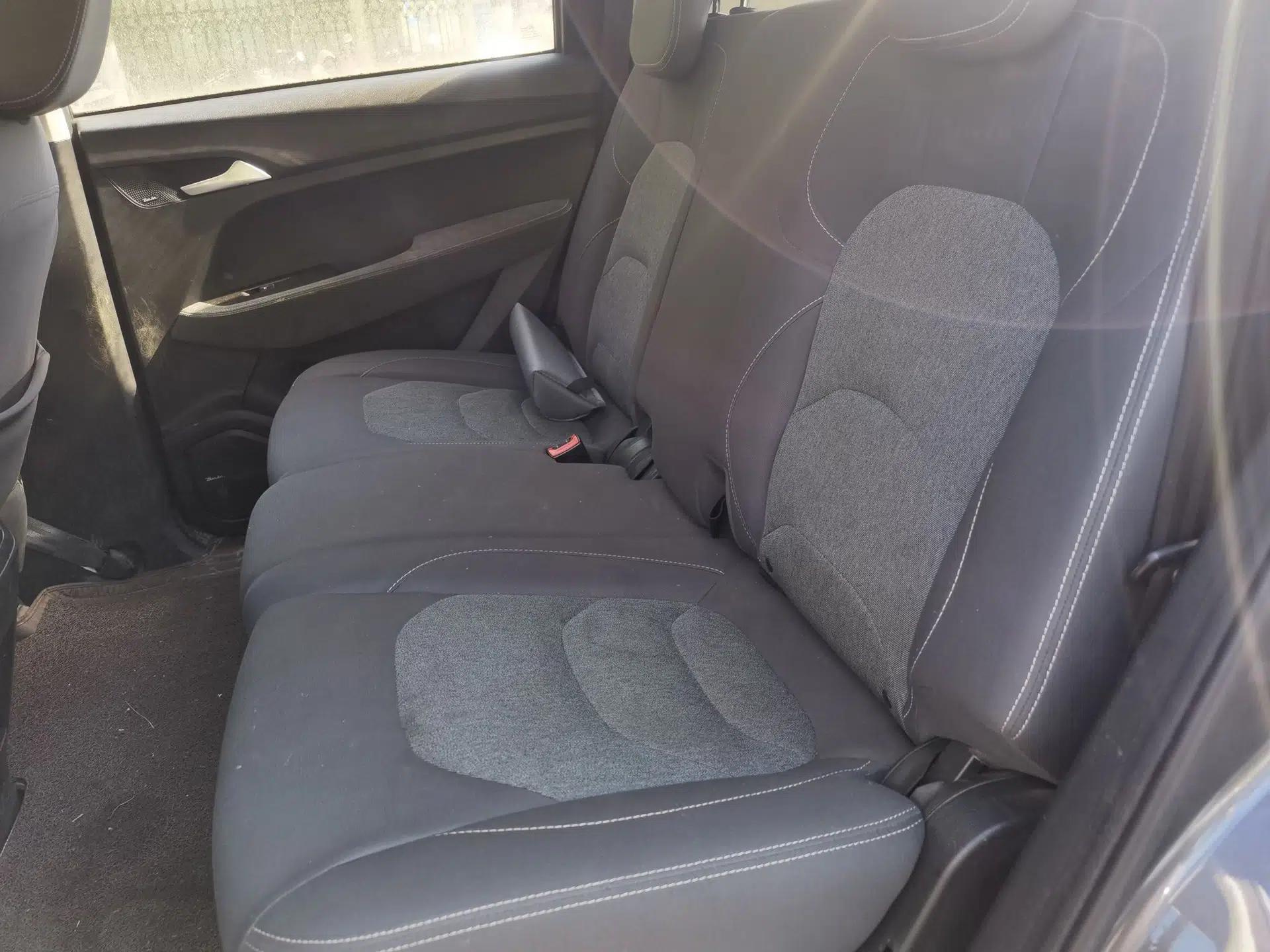 Baojun 530 2021 Global Car Anniversary Edition 1.5T Manual Comfort Version 7 Seats — миниатюра 20
