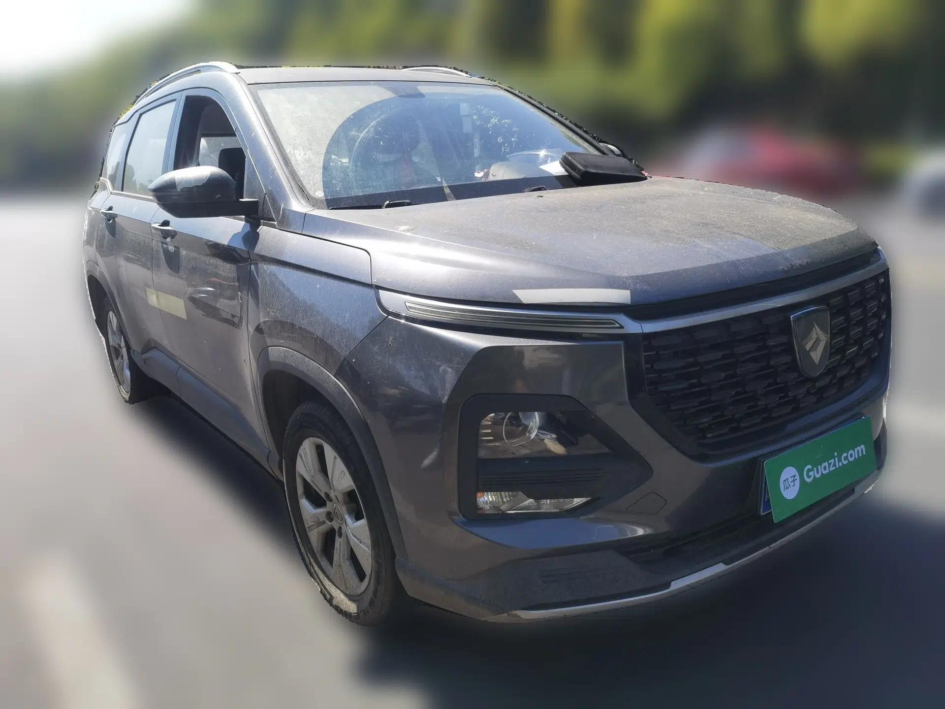Baojun 530 2021 Global Car Anniversary Edition 1.5T Manual Comfort Version 7 Seats — миниатюра 3