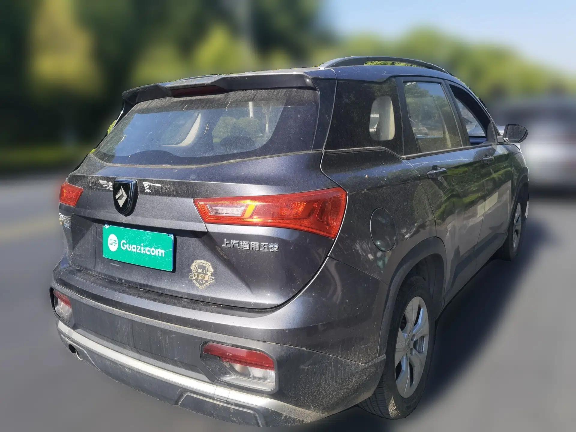 Baojun 530 2021 Global Car Anniversary Edition 1.5T Manual Comfort Version 7 Seats — миниатюра 6