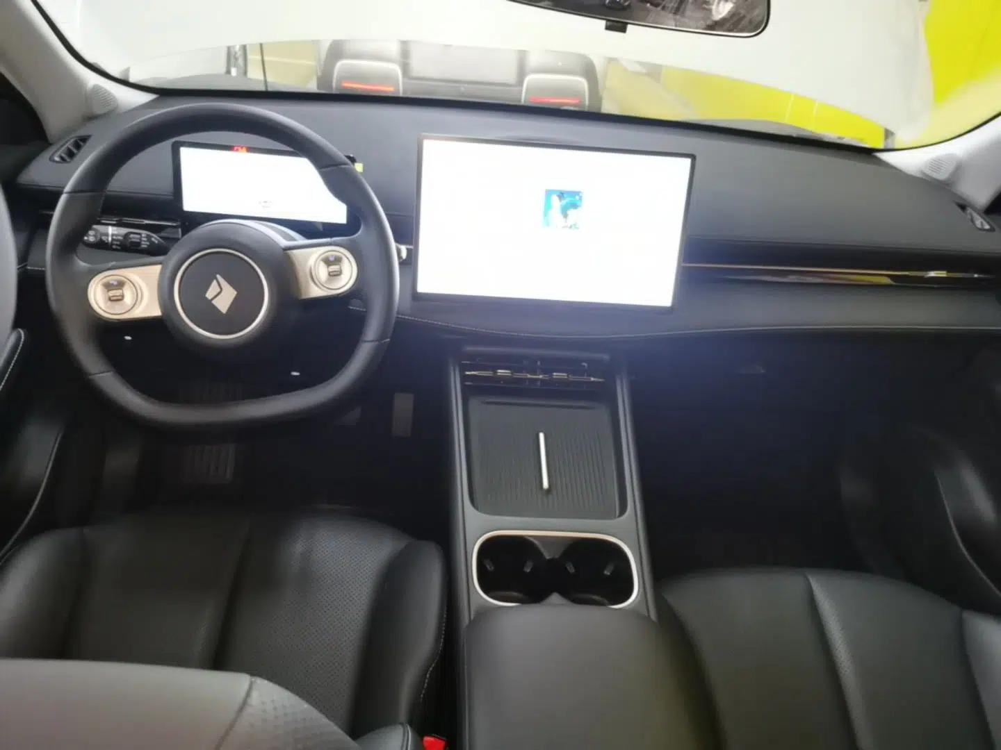 Baojun Yunhai 2024 140km Plug-in Hybrid Version — миниатюра 13