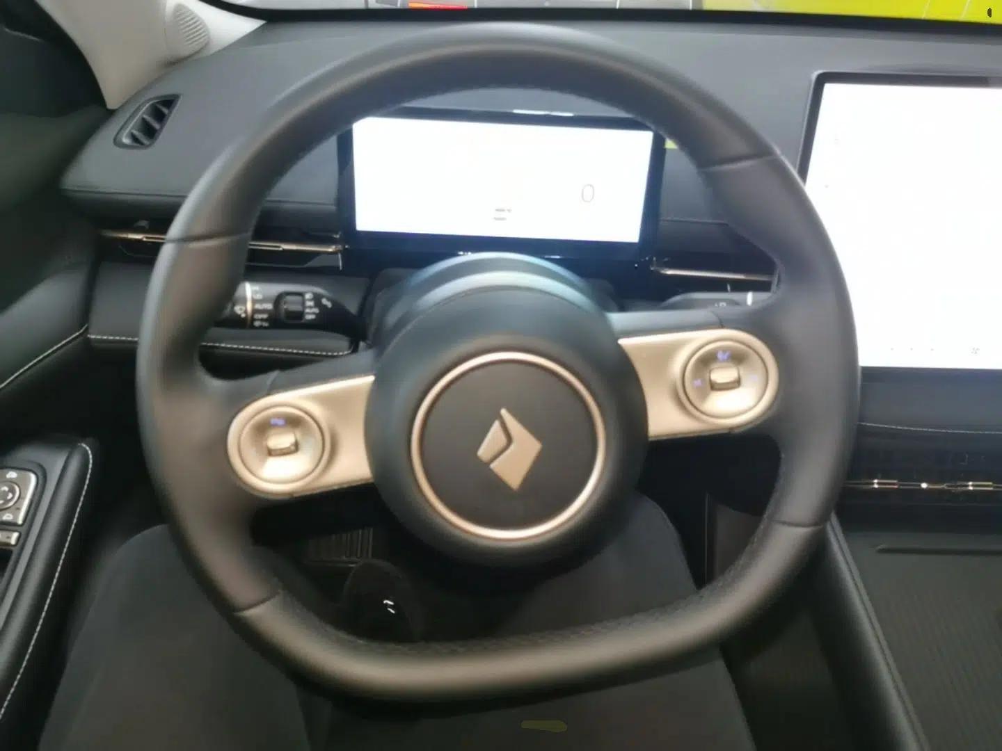 Baojun Yunhai 2024 140km Plug-in Hybrid Version — миниатюра 14