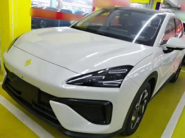 Baojun Yunhai 2024 140km Plug-in Hybrid Version