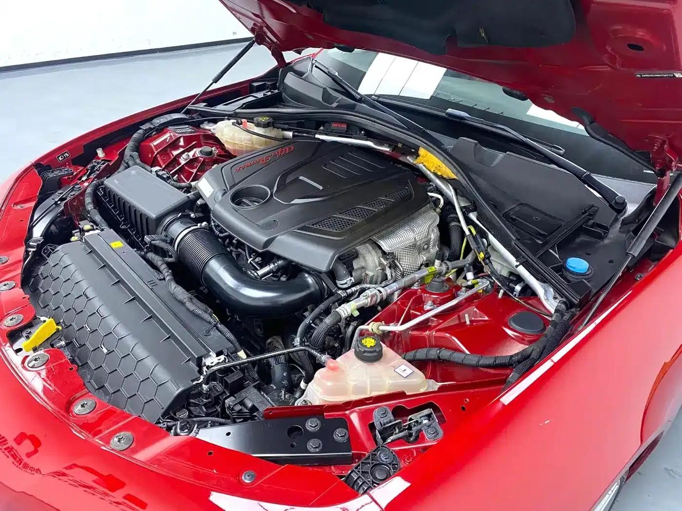 Giulia Juliet 2019 2.0T 280HP Luxury Edition — миниатюра 3