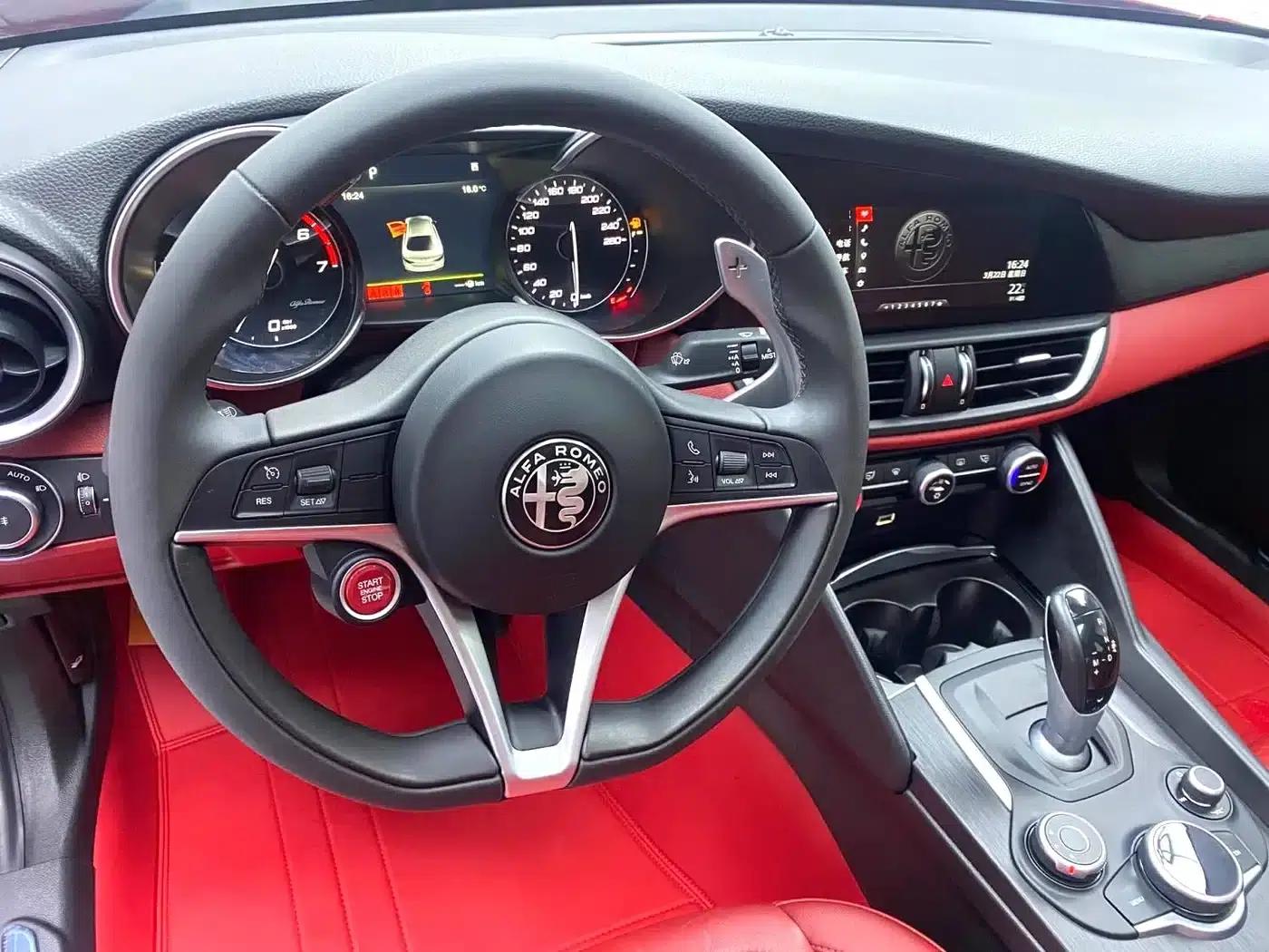 Giulia Juliet 2019 2.0T 280HP Luxury Edition — миниатюра 5