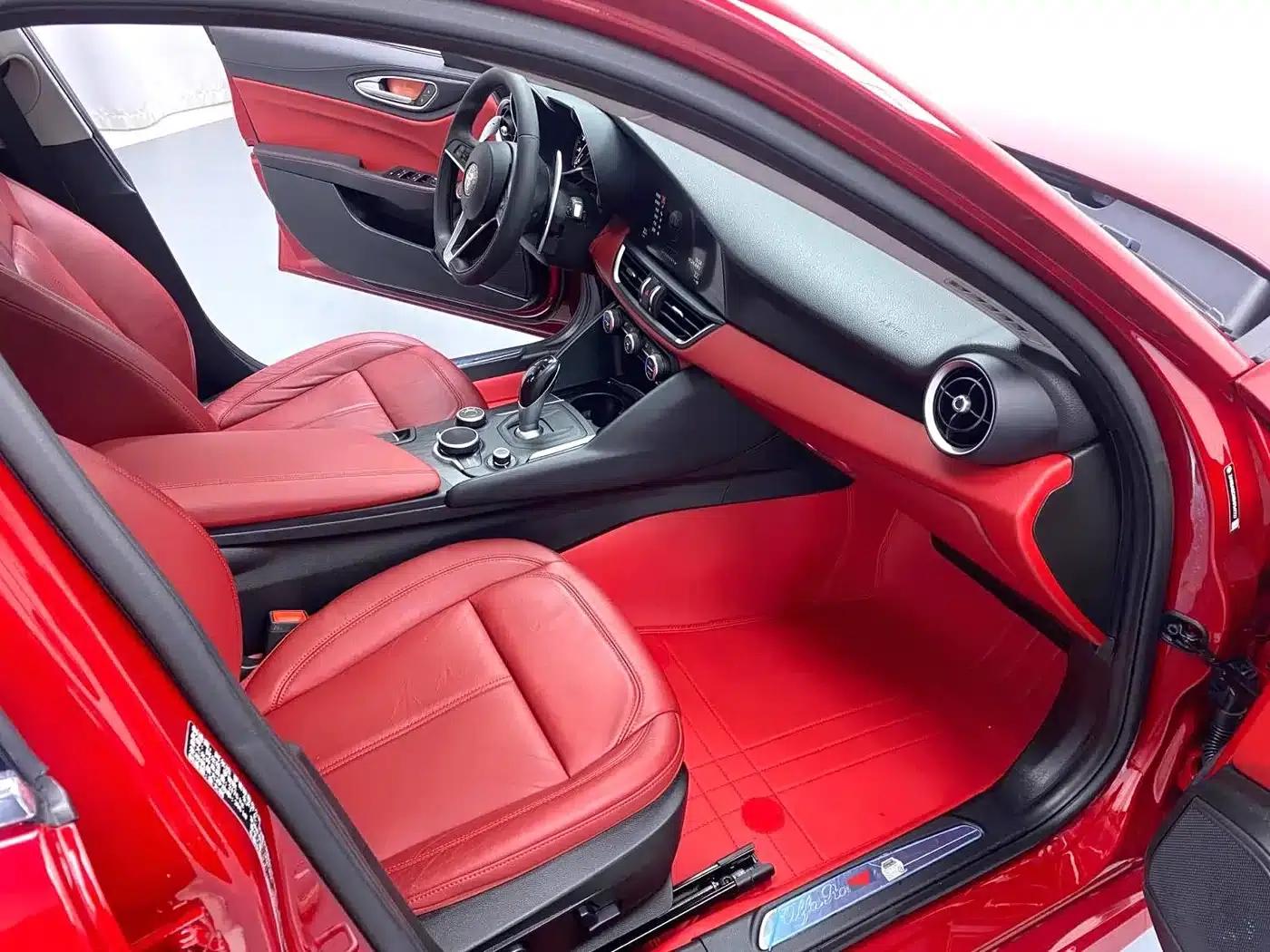 Giulia Juliet 2019 2.0T 280HP Luxury Edition — миниатюра 6