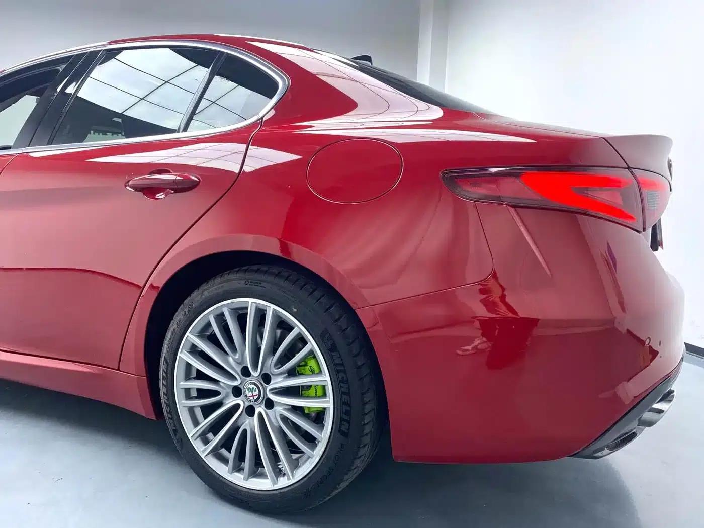 Giulia Juliet 2019 2.0T 280HP Luxury Edition — миниатюра 8