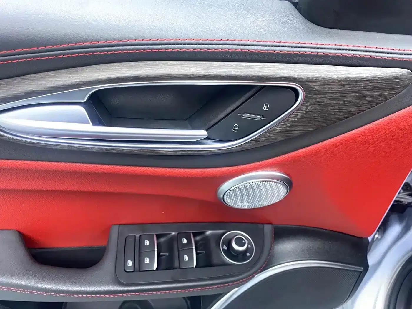 Giulia Juliet 2020 2.0T 280HP Luxury Edition — миниатюра 4
