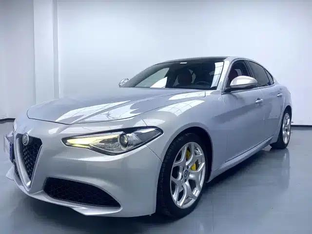 Giulia Juliet 2020 2.0T 280HP Luxury Edition