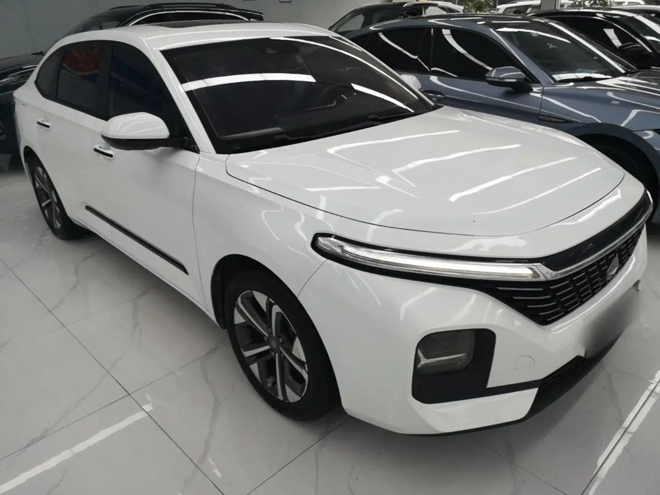 Baojun RC-5 2020 1.5T CVT Smart Shine Flagship Edition — миниатюра 3