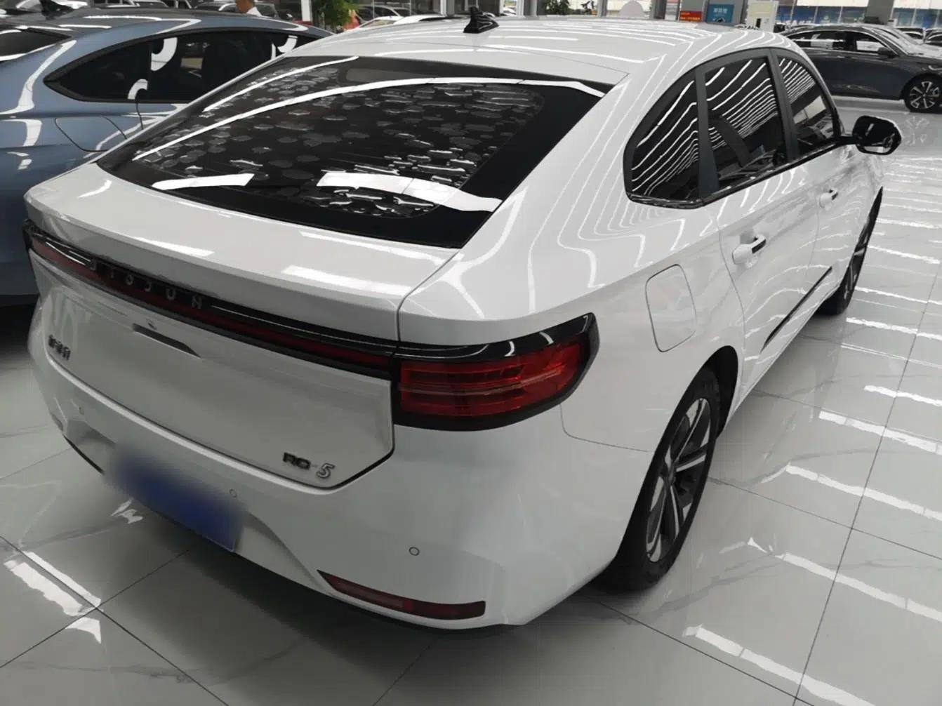 Baojun RC-5 2020 1.5T CVT Smart Shine Flagship Edition — миниатюра 6