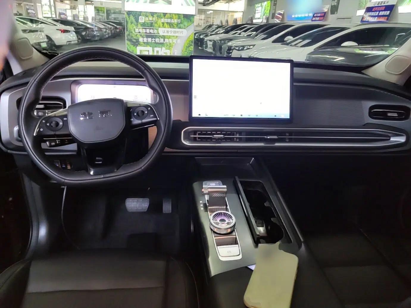 BAIC Off-Road BJ30 2024 1.5T Magic Electric Drive Standard Edition — миниатюра 13