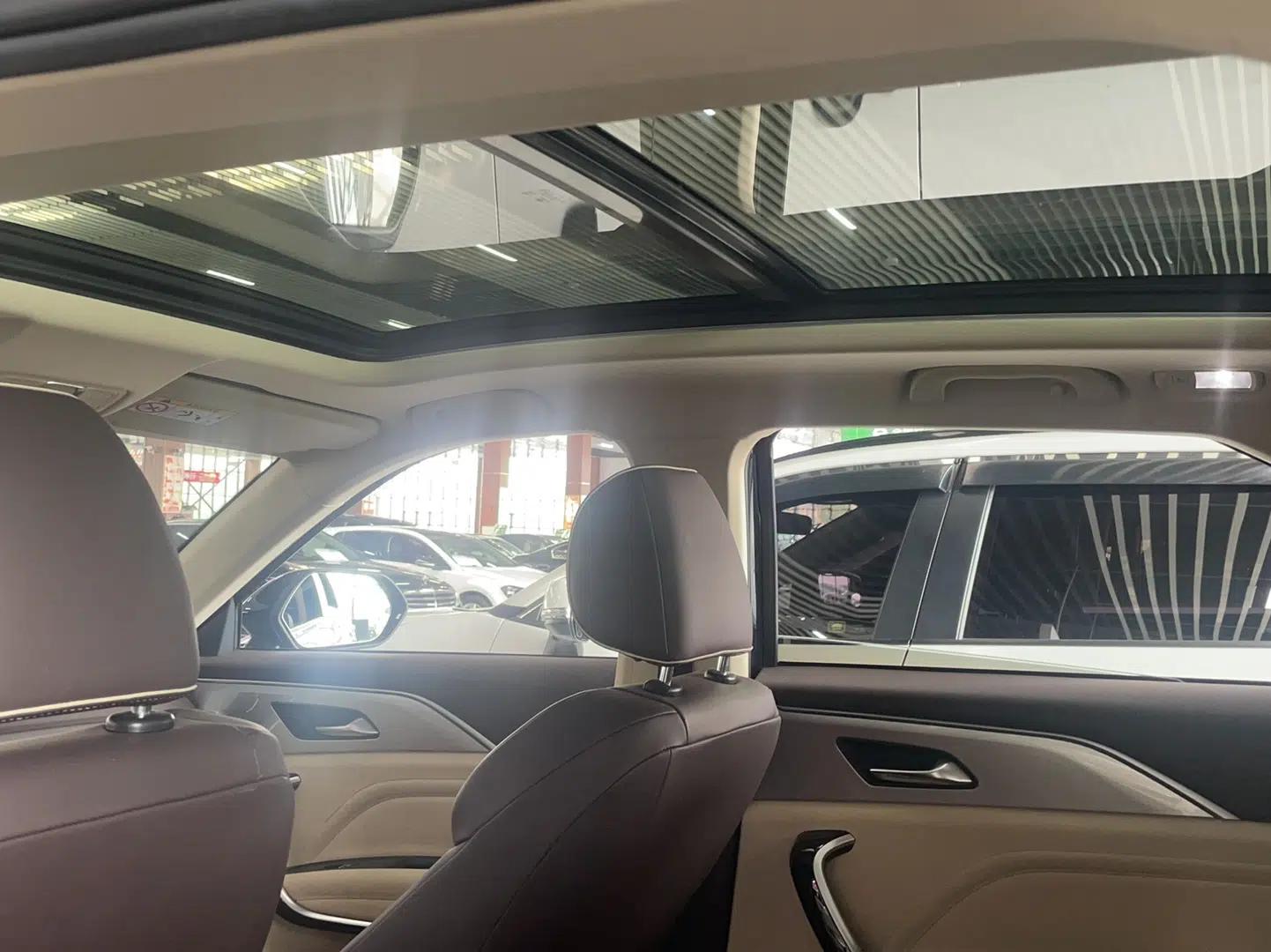 Bestune T77 2023 1.5T Automatic Luxury Model — миниатюра 11