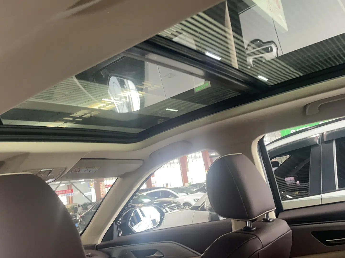 Bestune T77 2023 1.5T Automatic Luxury Model — миниатюра 15