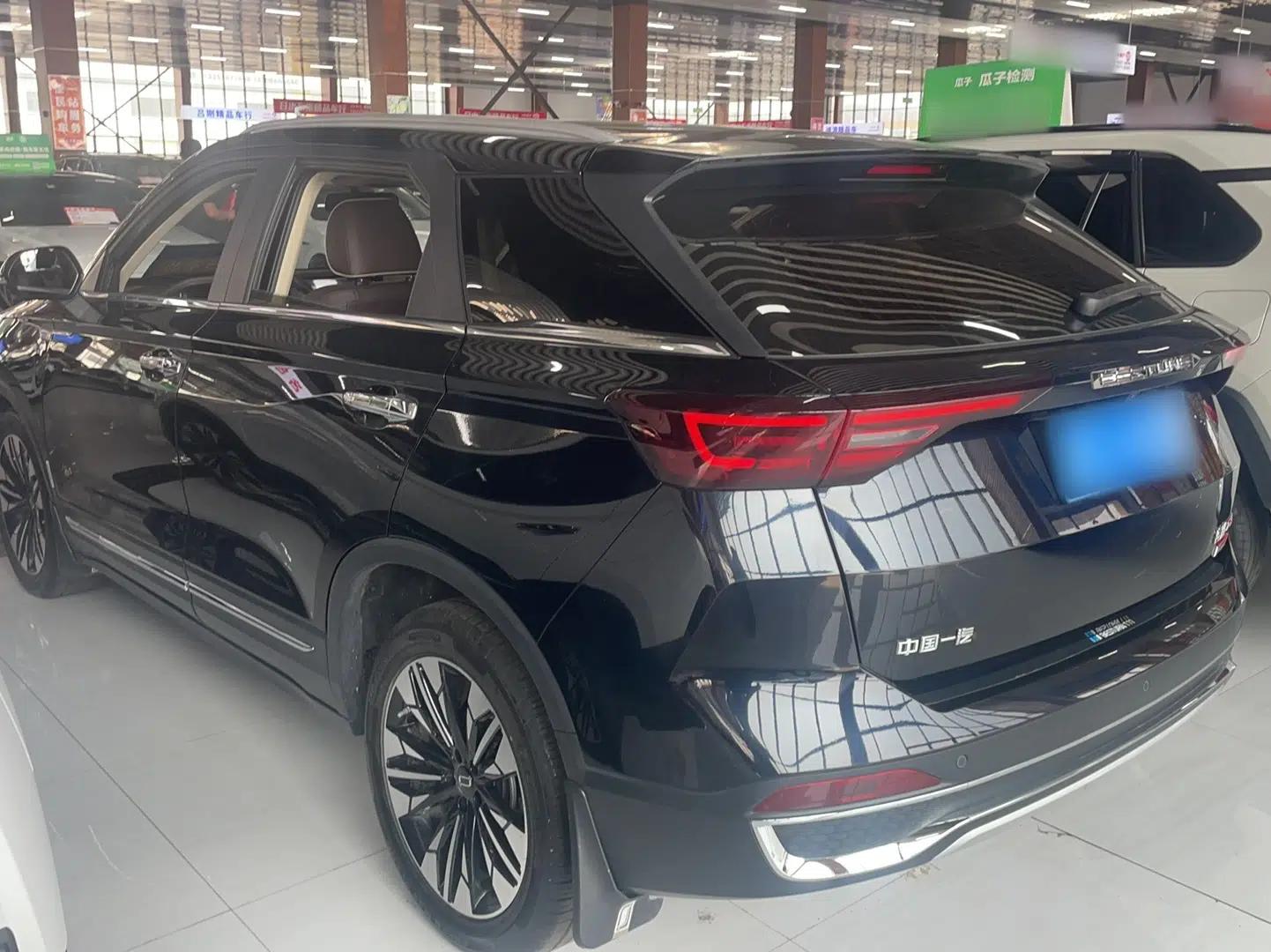 Bestune T77 2023 1.5T Automatic Luxury Model — миниатюра 6