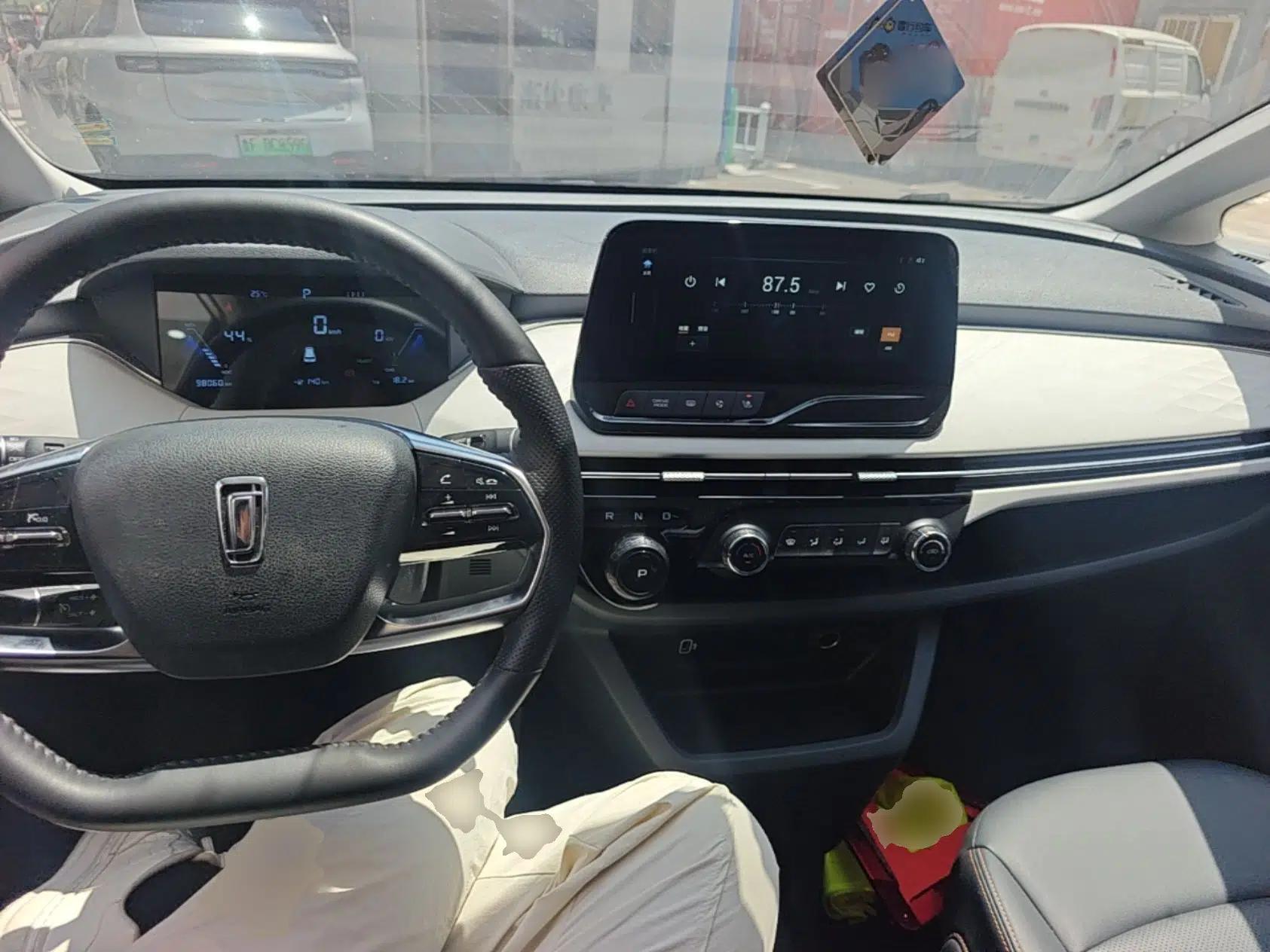 Bestune NAT 2024 PRO Jiaxiang Edition 425km — миниатюра 13