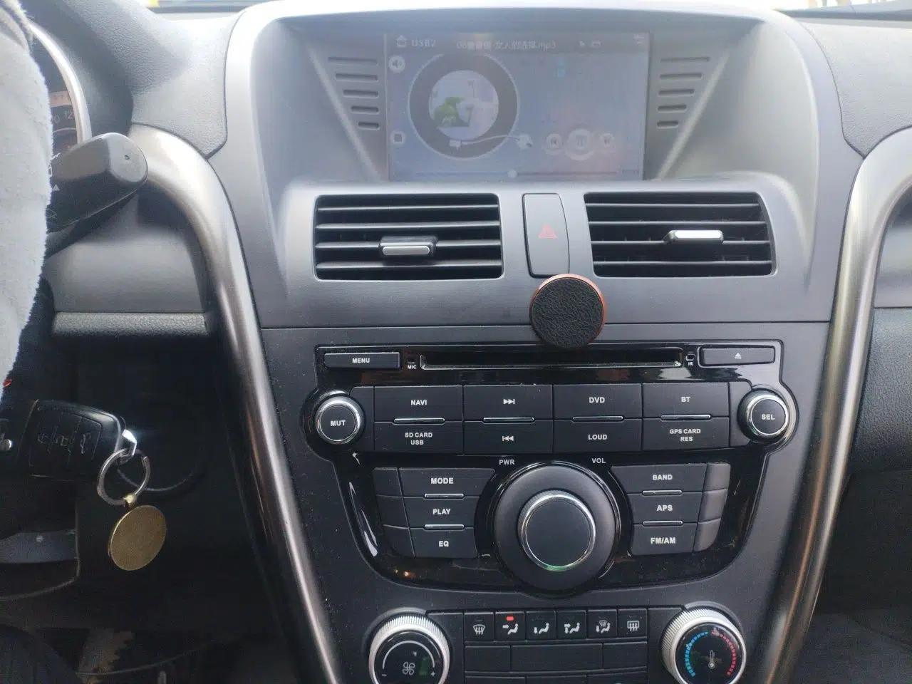 Bestune X80 2015 2.0L Automatic Comfort Anniversary Edition — миниатюра 14