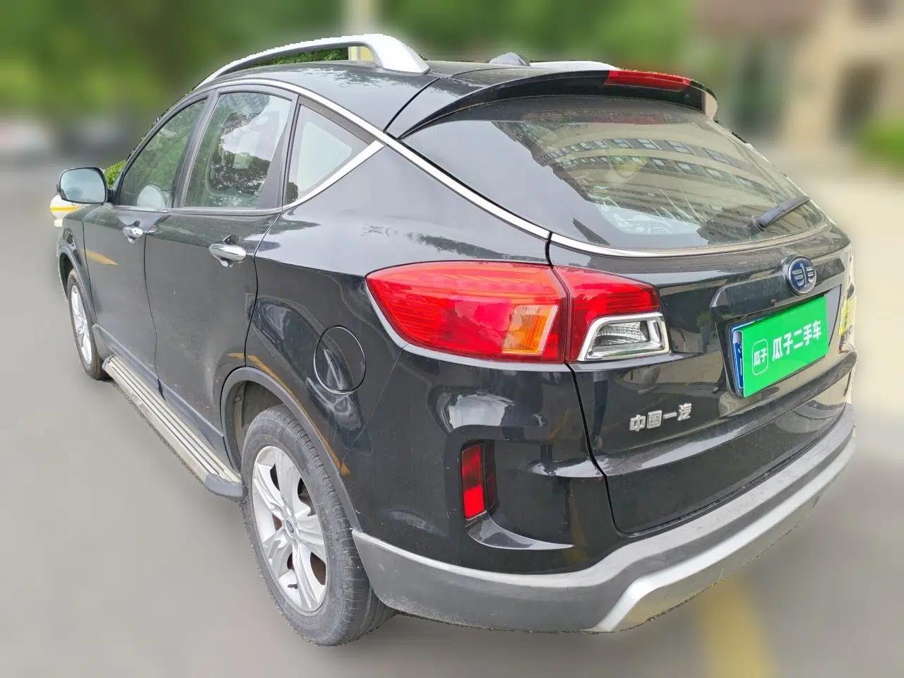 Bestune X80 2015 2.0L automatic luxury version — миниатюра 4