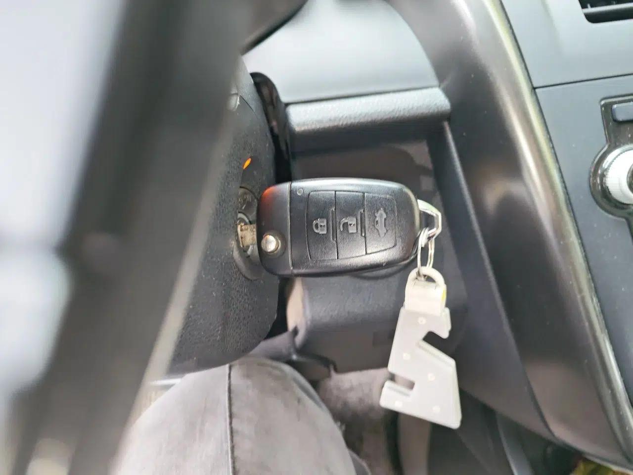 Bestune X80 2015 2.0L automatic luxury version — миниатюра 9