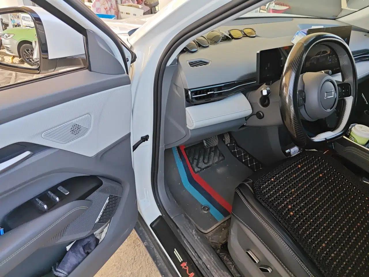 Bestune Yueyi 03 2025 565km Enjoy Edition — миниатюра 17
