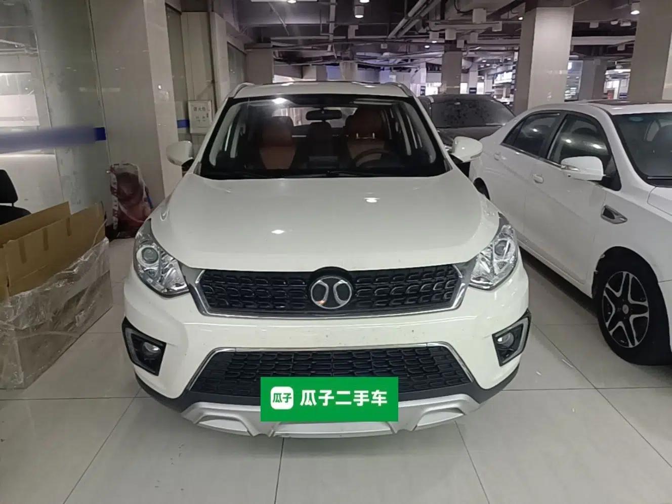 BAIC Senova X35 2016 1.5L Automatic Luxury Edition — миниатюра 2