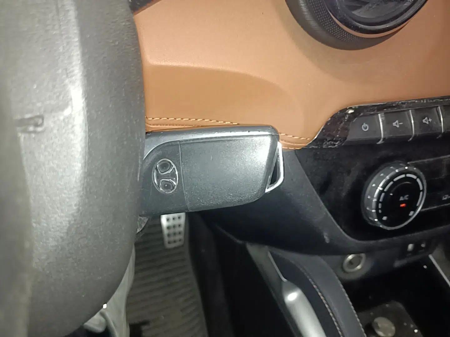 BAIC Senova X35 2016 1.5L Automatic Luxury Edition — миниатюра 12