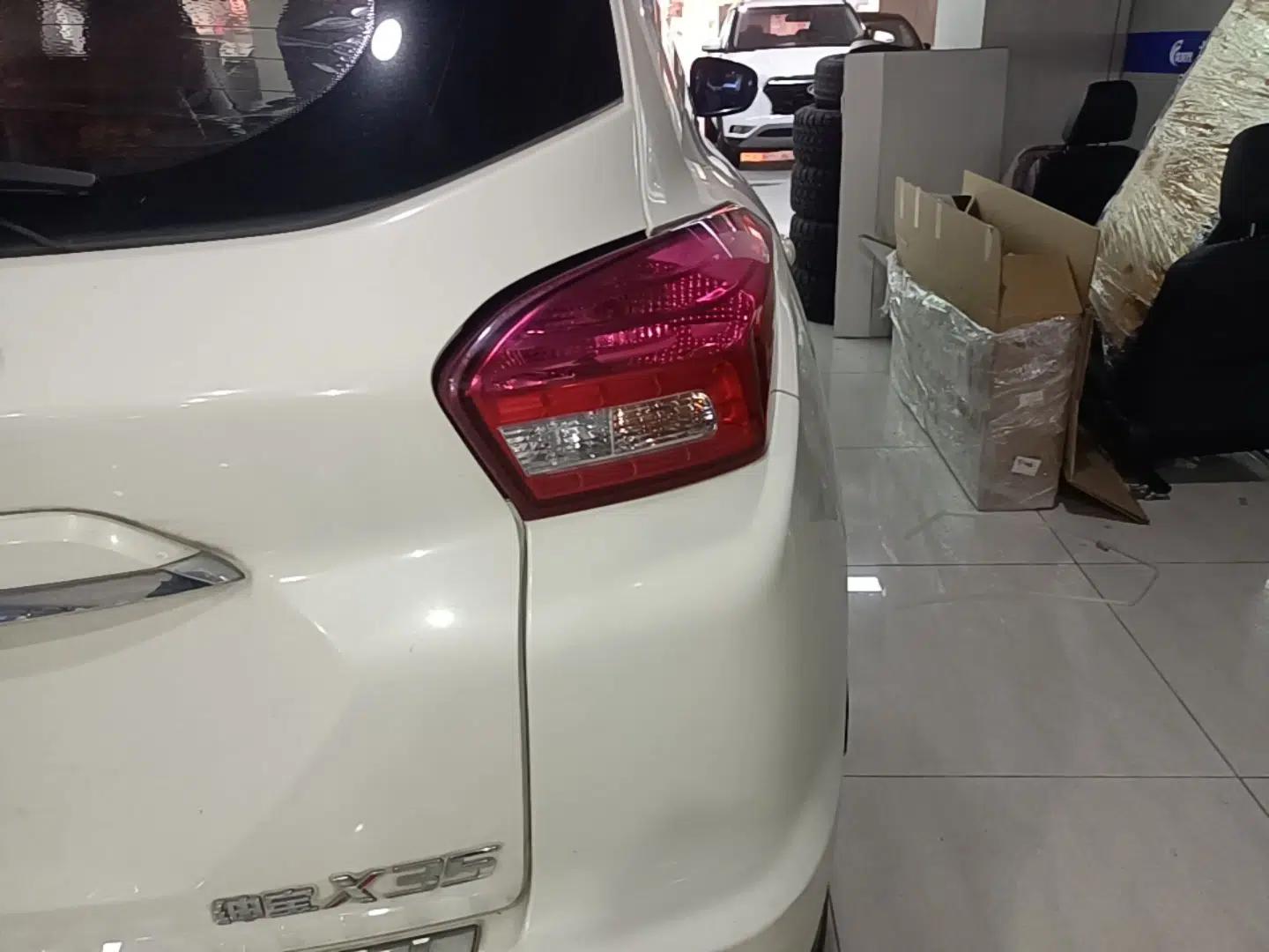 BAIC Senova X35 2016 1.5L Automatic Luxury Edition — миниатюра 7