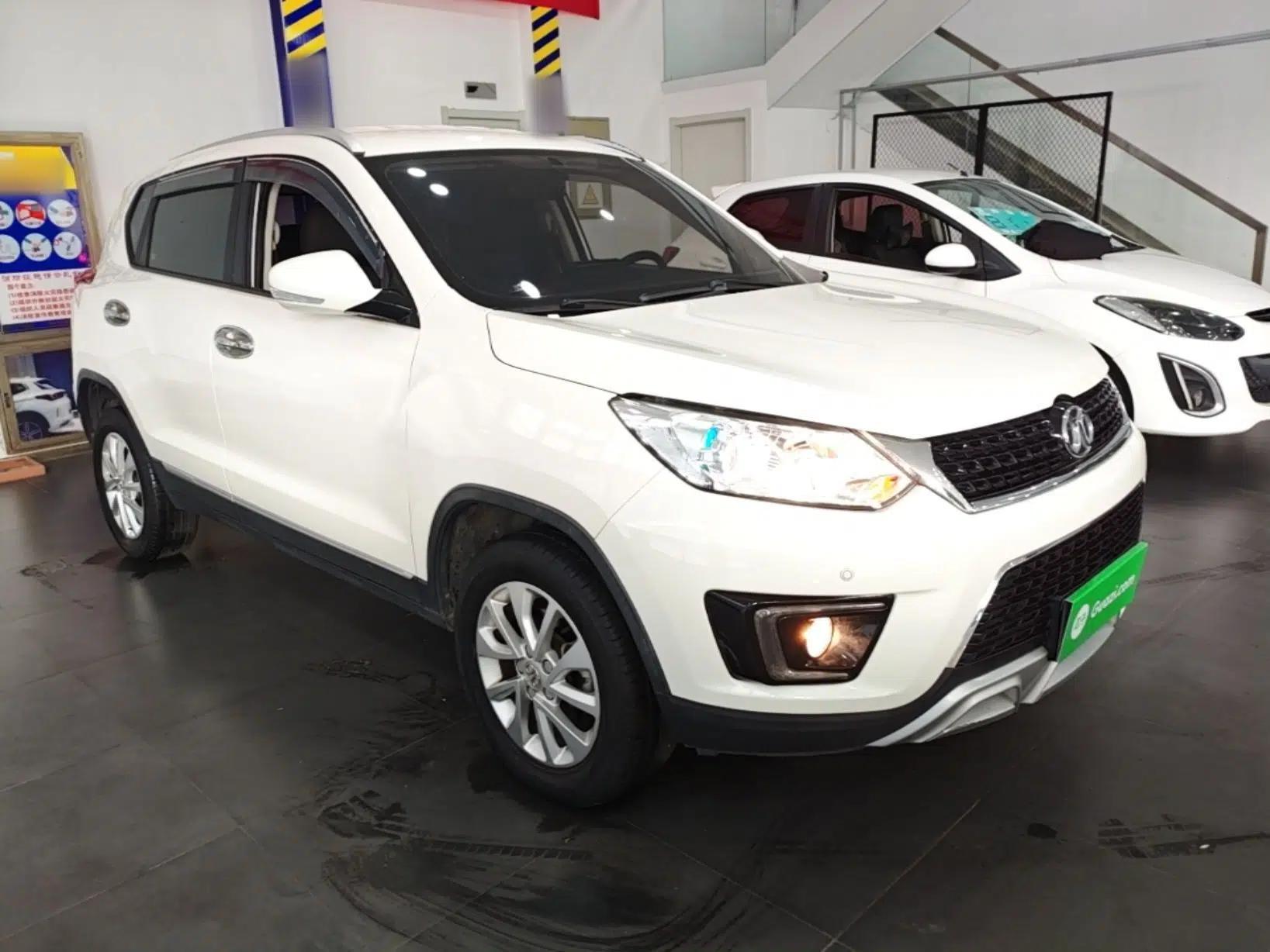 BAIC Senova X35 2016 1.5L Manual Elite Edition — миниатюра 3