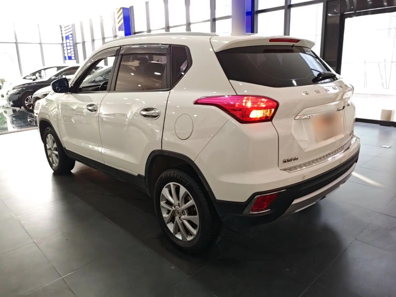 BAIC Senova X35 2016 1.5L Manual Elite Edition — миниатюра 4
