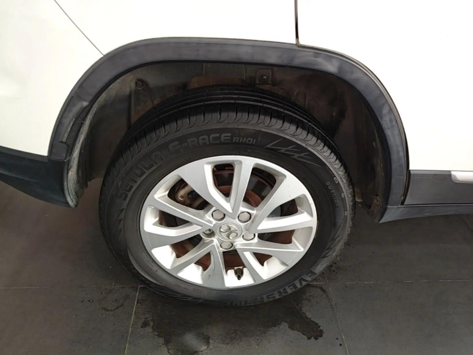 BAIC Senova X35 2016 1.5L Manual Elite Edition — миниатюра 10