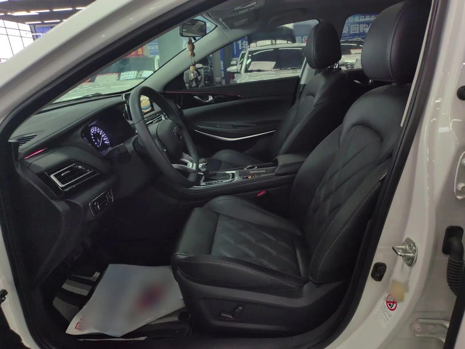 CHANGAN Ruicheng CC 2022 Blue Whale Edition 1.5T DCT Luxury Model — миниатюра 12