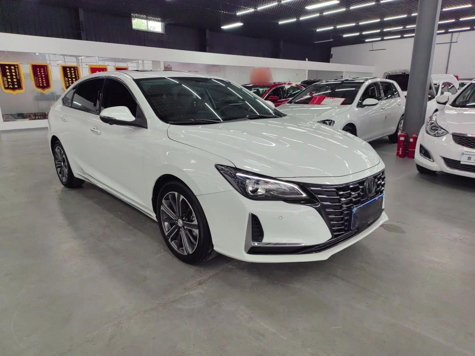 CHANGAN Ruicheng CC 2022 Blue Whale Edition 1.5T DCT Luxury Model — миниатюра 4