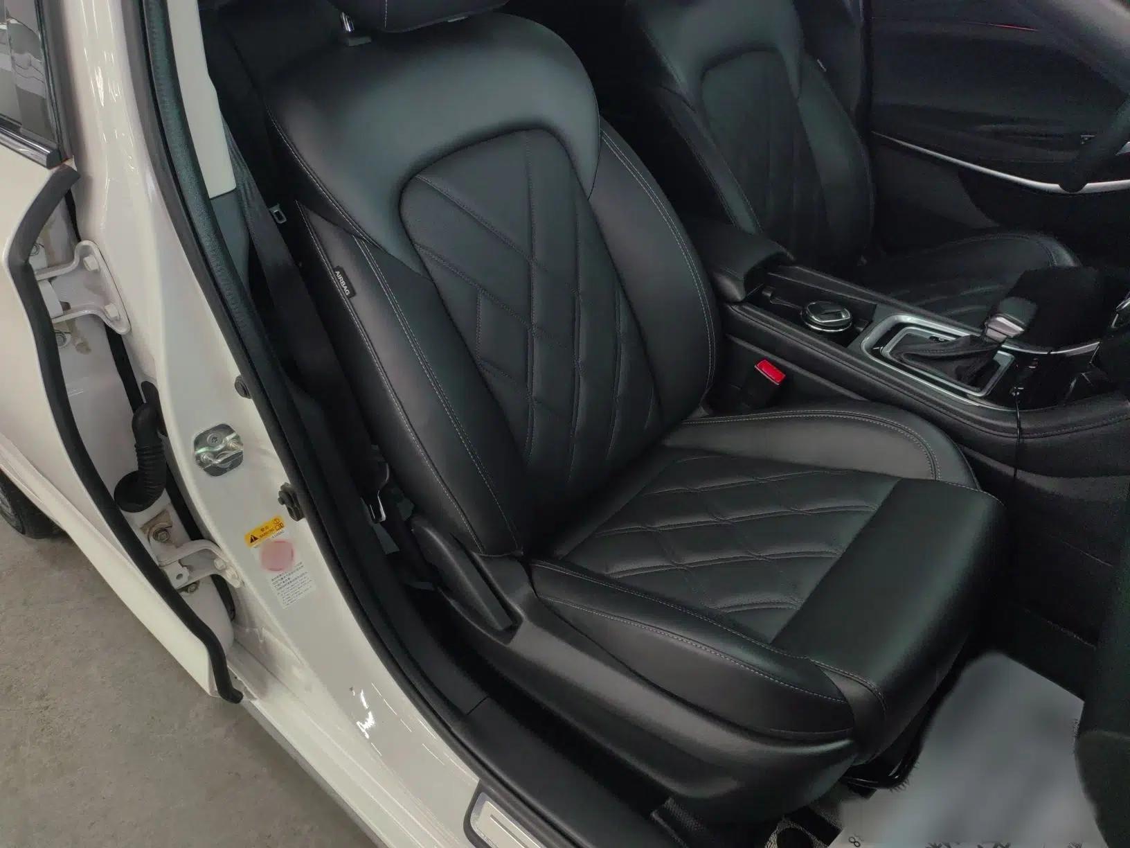 CHANGAN Ruicheng CC 2022 Blue Whale Edition 1.5T DCT Luxury Model — миниатюра 8