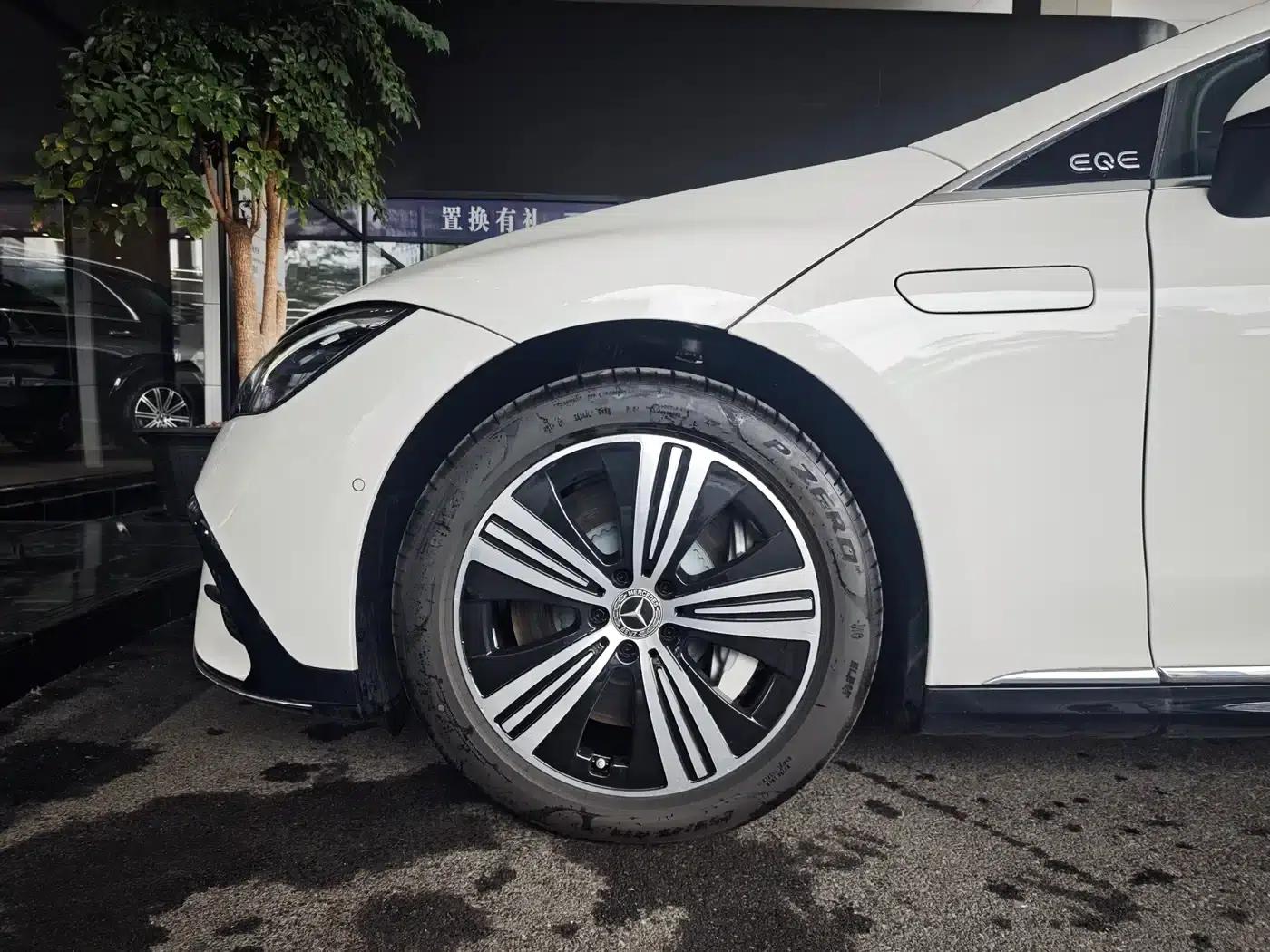 Mercedes-Benz EQE 2025 500 4MATIC Pioneer Edition — миниатюра 11