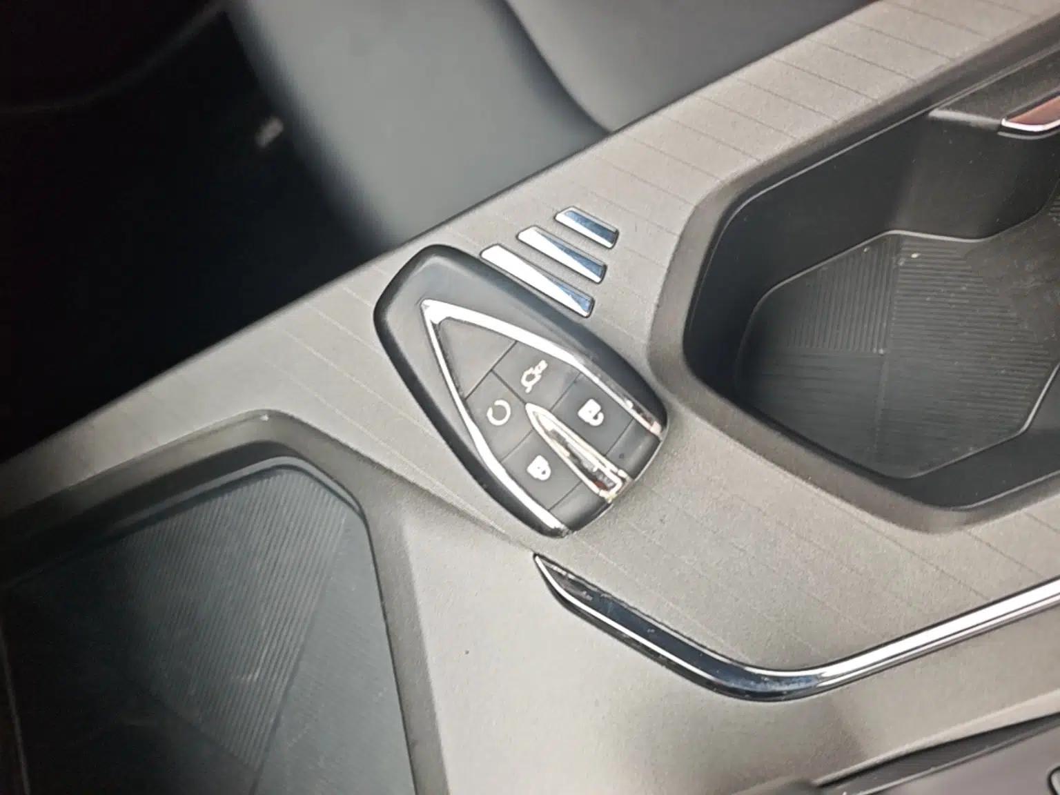 CHANGAN X5 PLUS 2025 1.5T DCT Pioneer Edition — миниатюра 12
