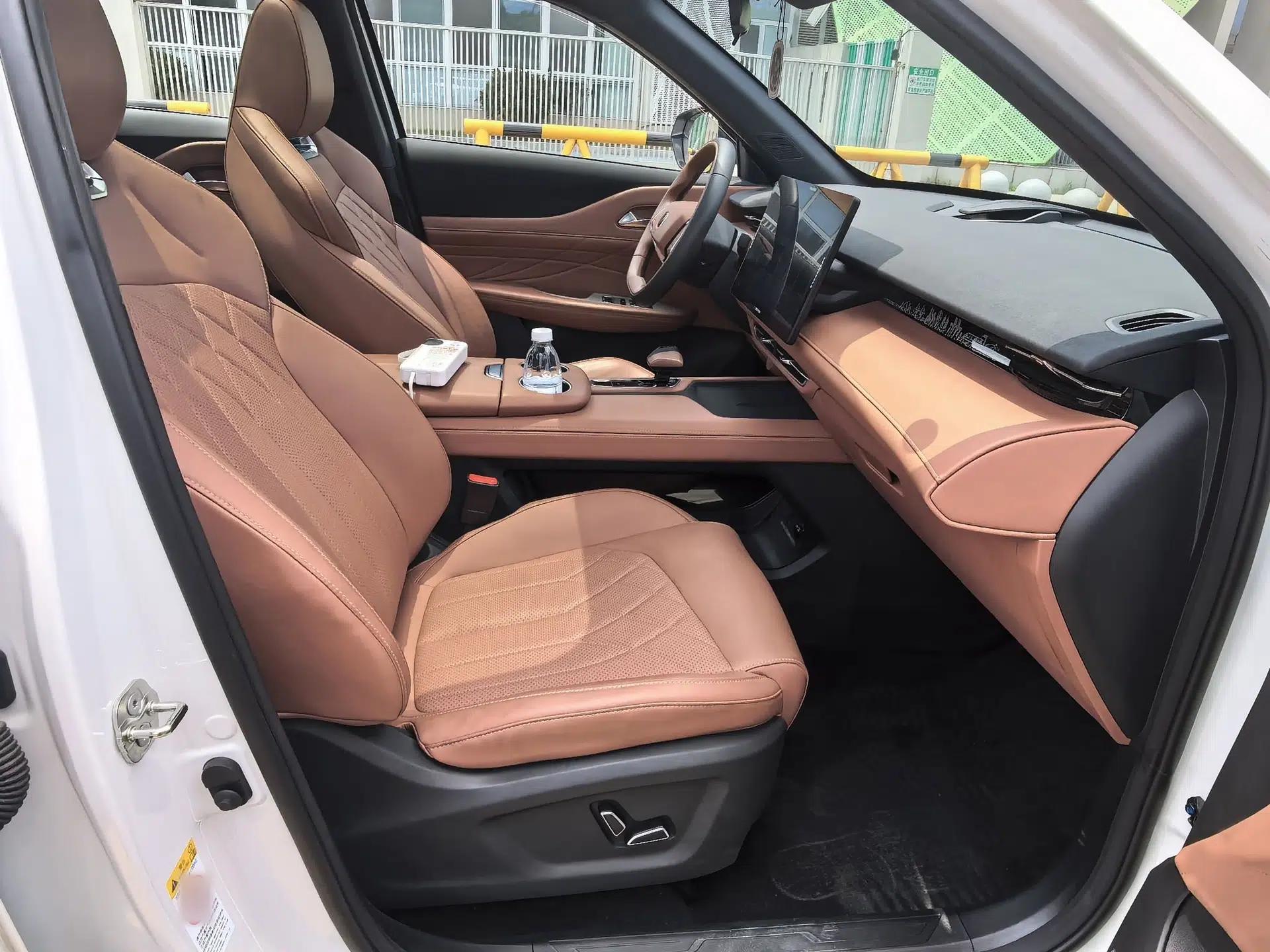 CHANGAN UNI-Z New Energy 2024 Blue Whale Smart Electric iDD 125km Excellence Model — миниатюра 23