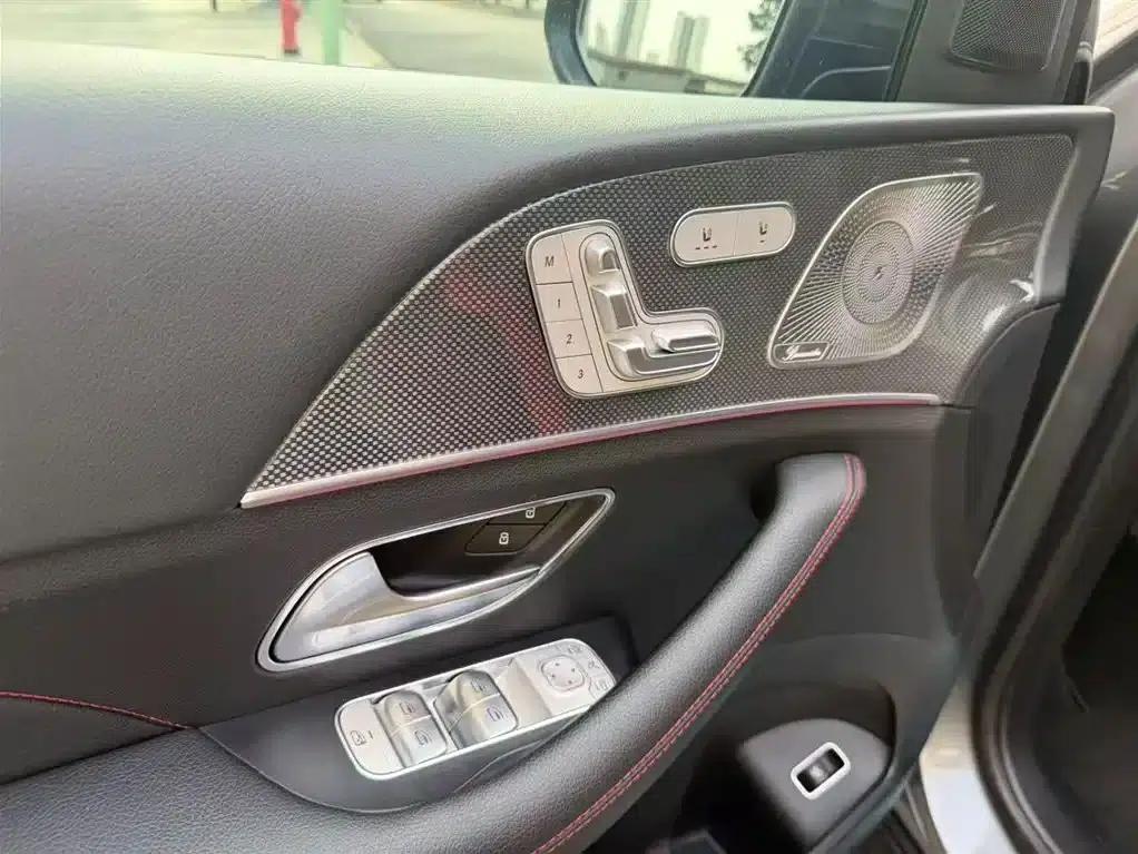 2022 Mercedes-Benz GLE Coupe AMG Model: AMG GLE 53 4MATIC+ Coupe SUV — миниатюра 5