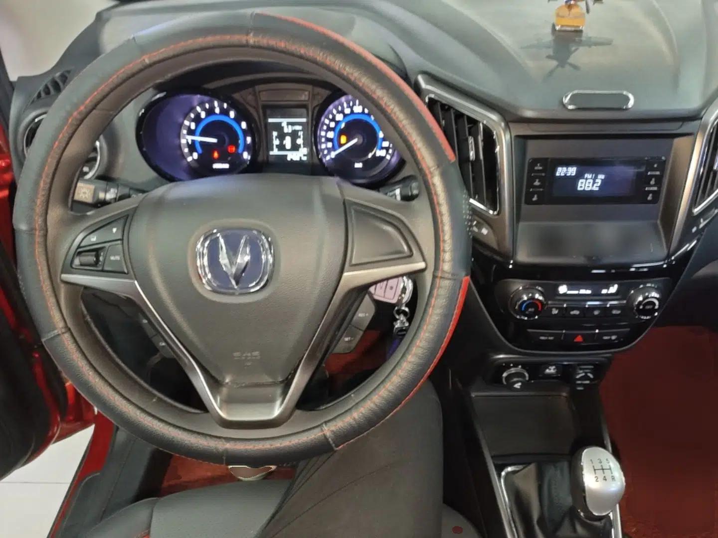 CHANGAN CS15 2016 1.5L Manual Fashion Edition — миниатюра 13