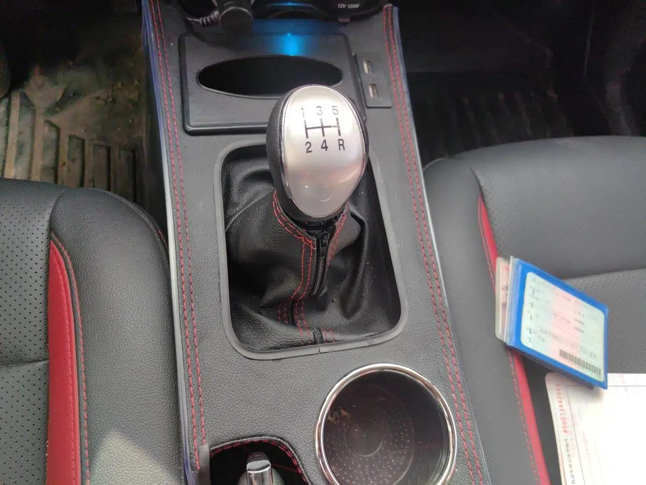 CHANGAN CS15 2016 1.5L Manual Luxury Edition — миниатюра 11