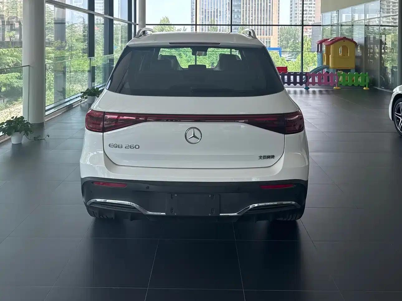 Mercedes-Benz EQB 2025 EQB 260 — миниатюра 4