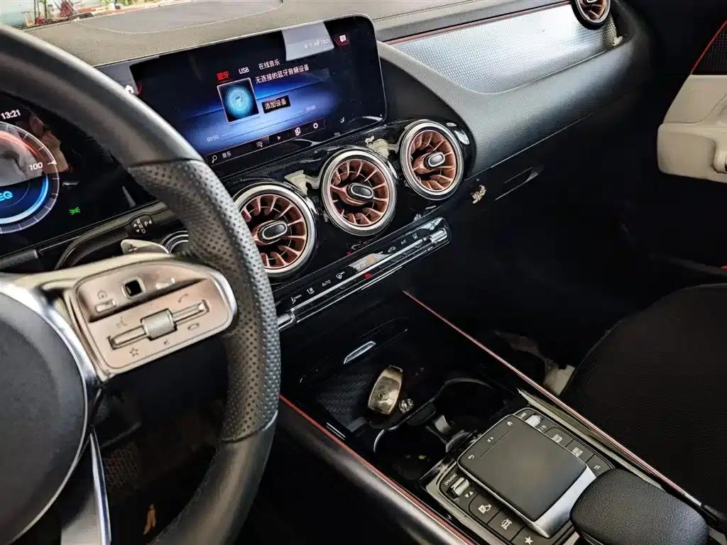 Mercedes-Benz EQA 2022 EQA 300 4MATIC First Edition — миниатюра 14
