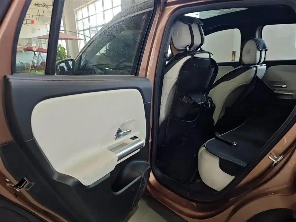Mercedes-Benz EQA 2022 EQA 300 4MATIC First Edition — миниатюра 20