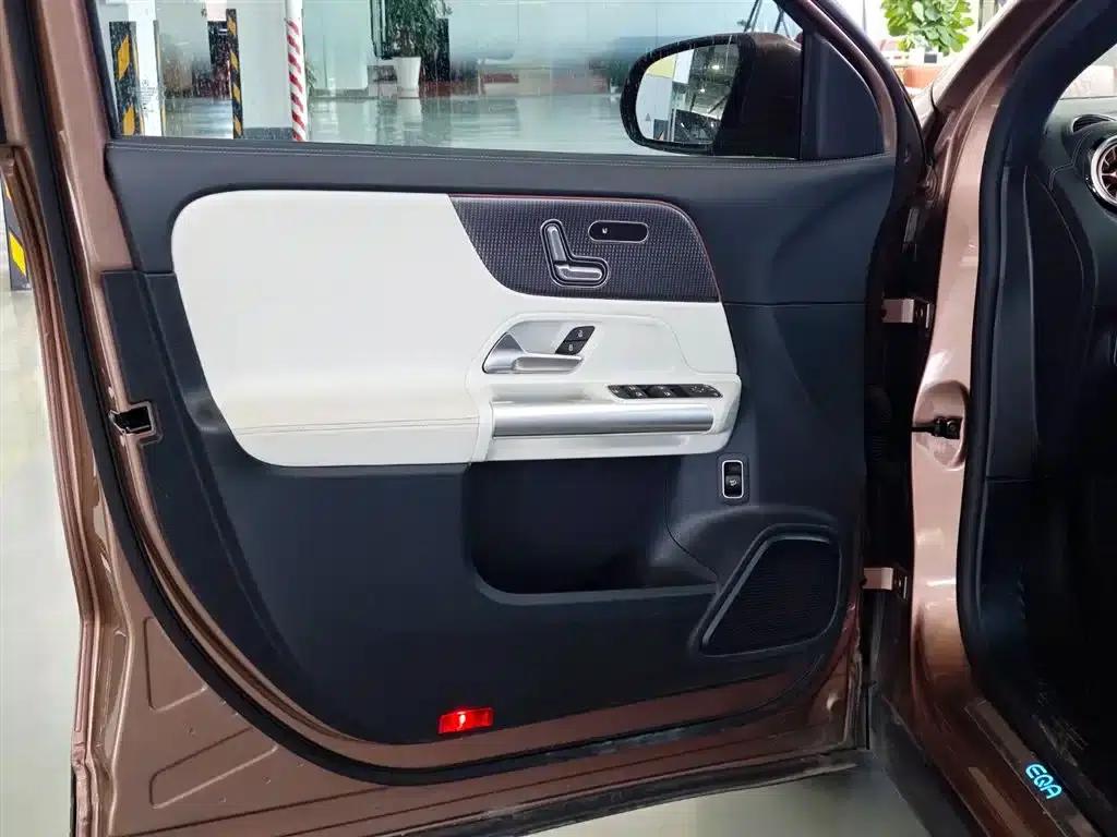 Mercedes-Benz EQA 2022 EQA 300 4MATIC First Edition — миниатюра 10