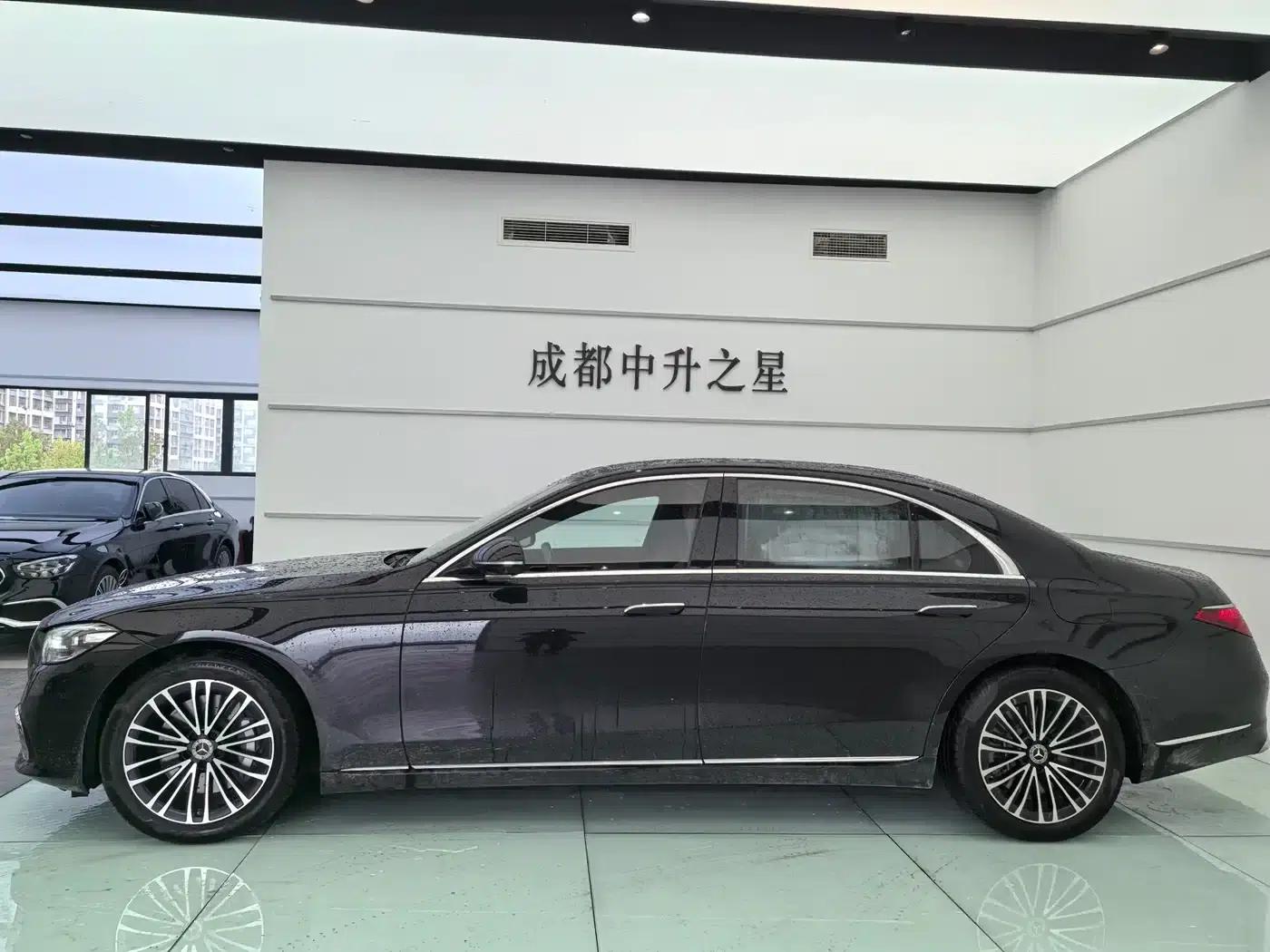 Mercedes-Benz S-Class PHEV 2023 S 450 e L Plug-in Hybrid Sedan — миниатюра 2