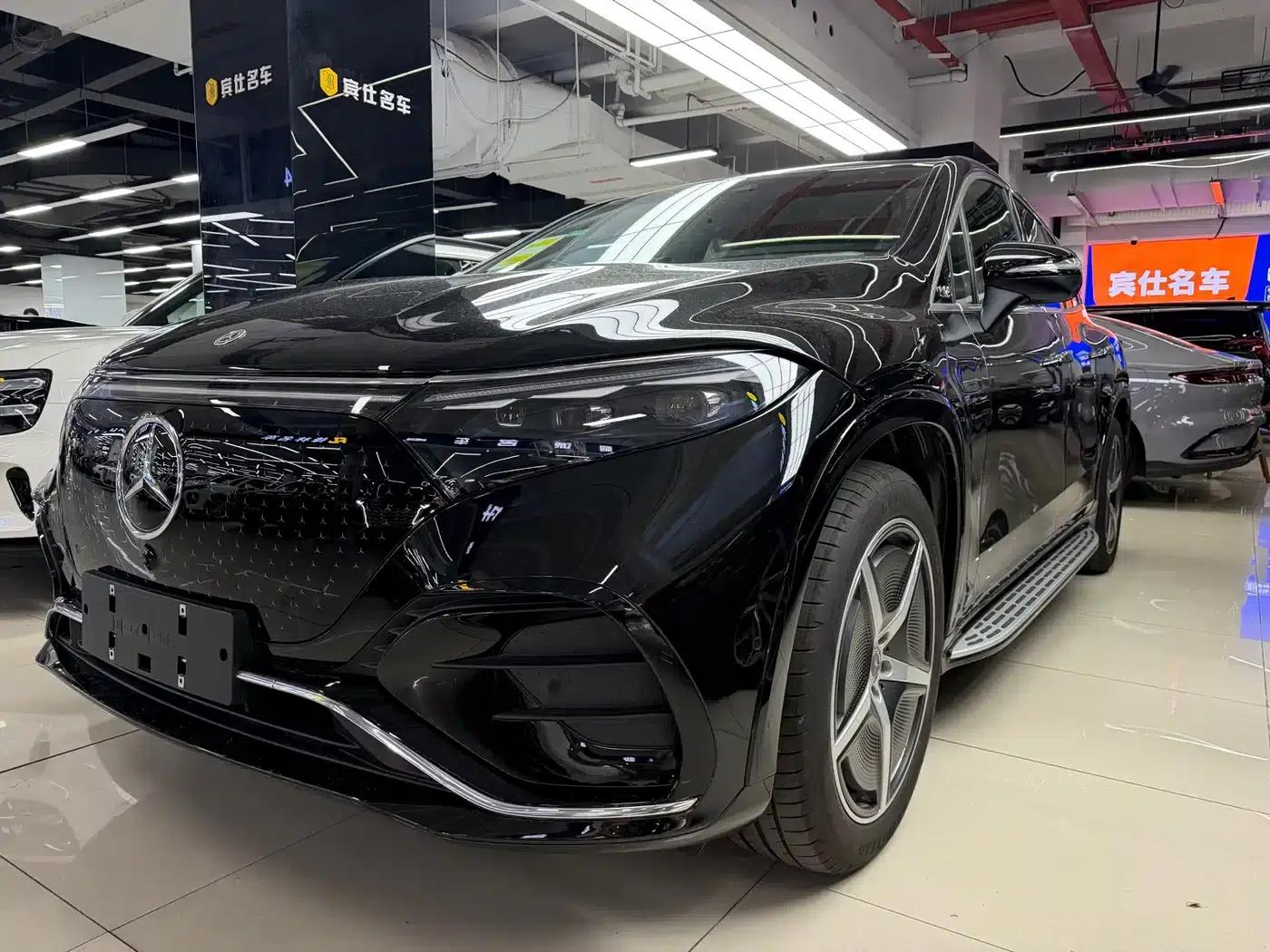 Mercedes-Benz EQS SUV 2025 500 4MATIC — миниатюра 2