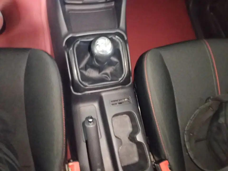 CHANGAN OSHAN X70A 2018 1.5L Manual Base Version — миниатюра 17