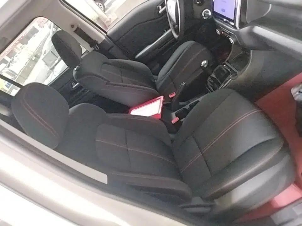 CHANGAN OSHAN X70A 2018 1.5L Manual Base Version — миниатюра 23