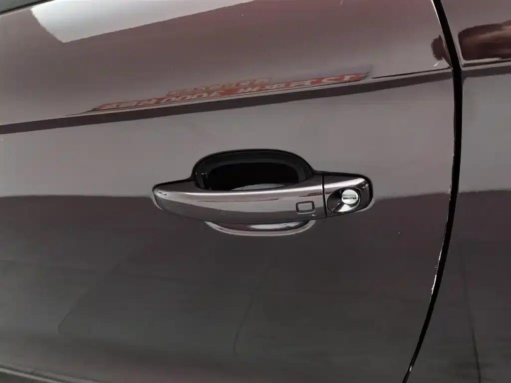 Audi A1 2014 30 TFSI Fashion Edition — миниатюра 18