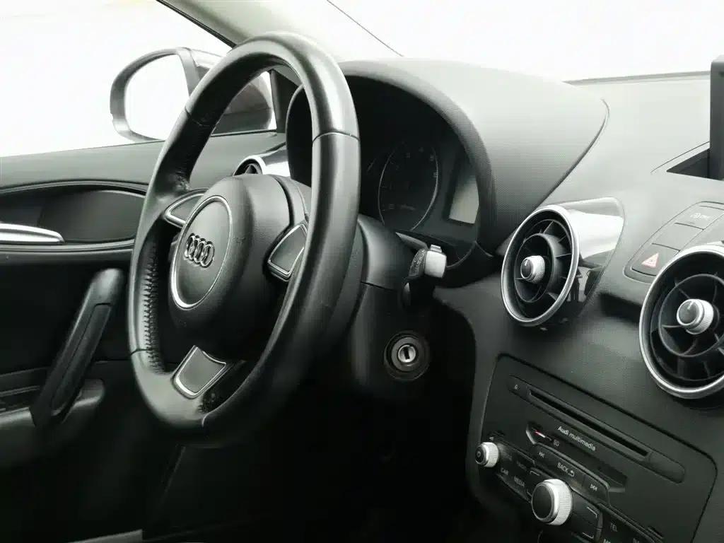 Audi A1 2014 30 TFSI Fashion Edition — миниатюра 22