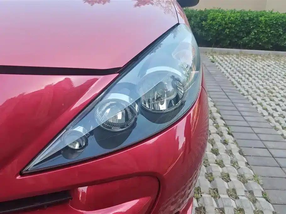 Peugeot 207 2011 Hatchback 1.4L Manual Comfort Edition — миниатюра 5